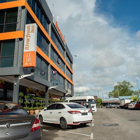 Capital O 90083 Riverfront Inn Bintulu Luaran gambar