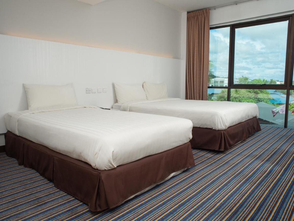 Capital O 90083 Riverfront Inn Bintulu Luaran gambar