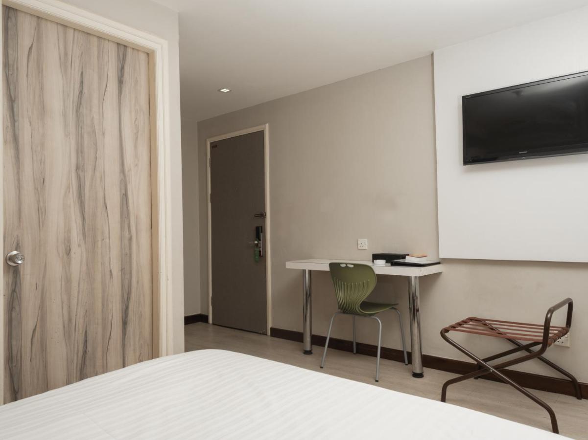 Capital O 90083 Riverfront Inn Bintulu Luaran gambar