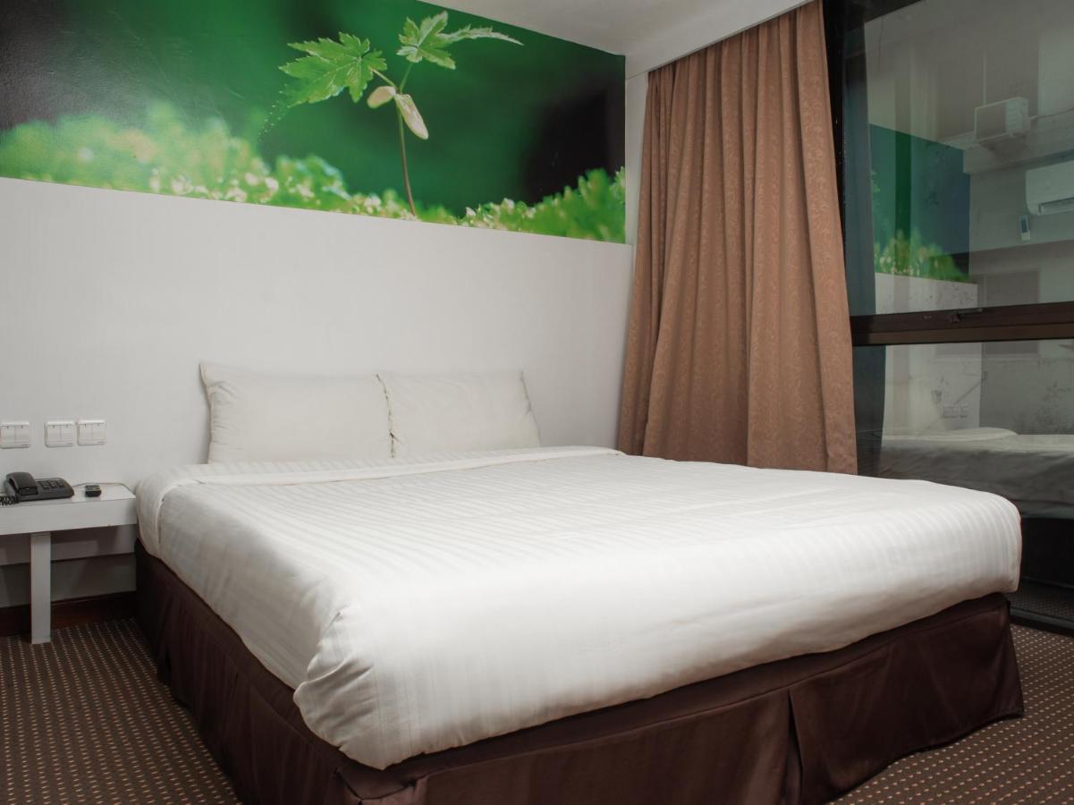 Capital O 90083 Riverfront Inn Bintulu Luaran gambar