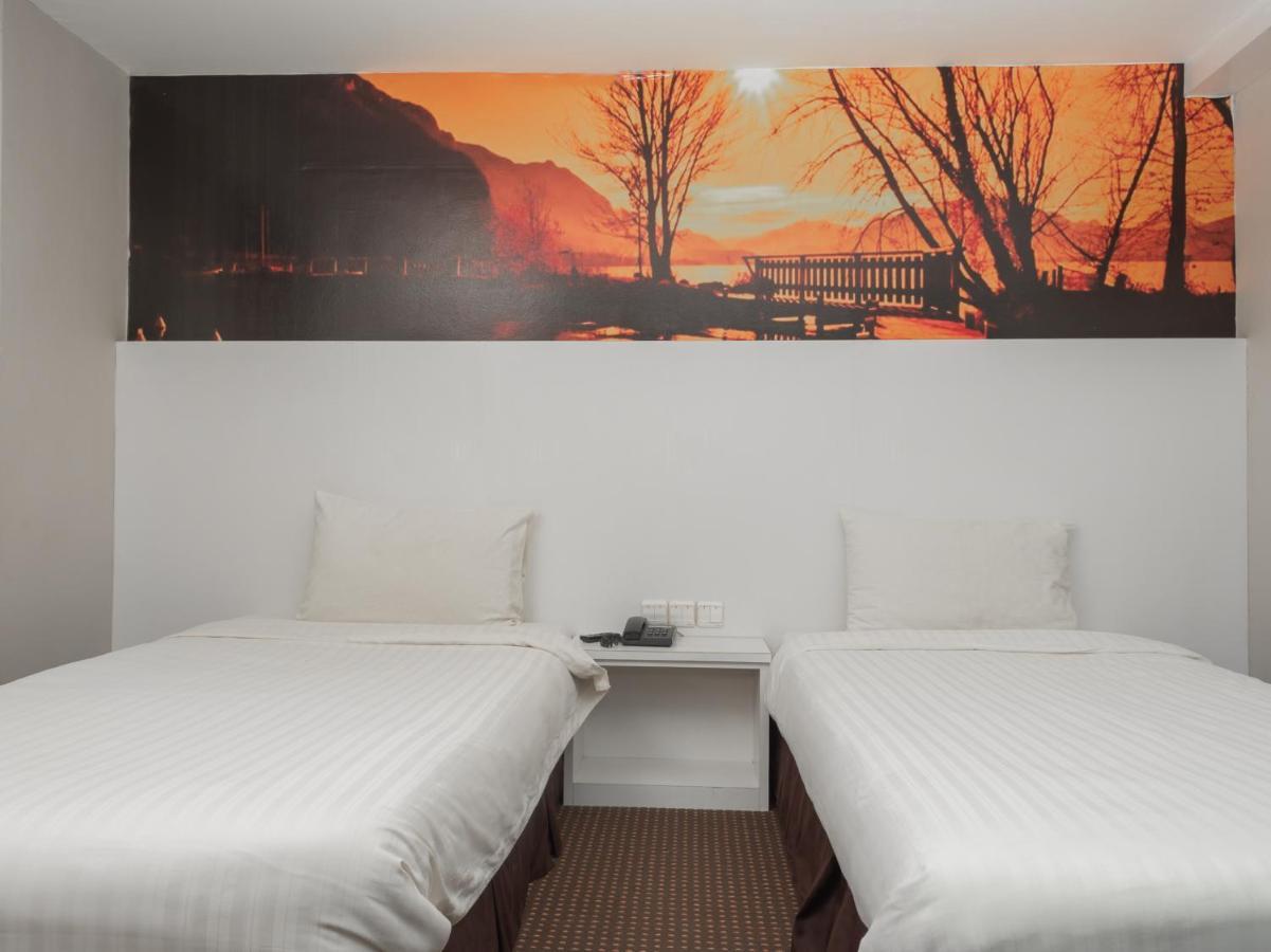 Capital O 90083 Riverfront Inn Bintulu Luaran gambar